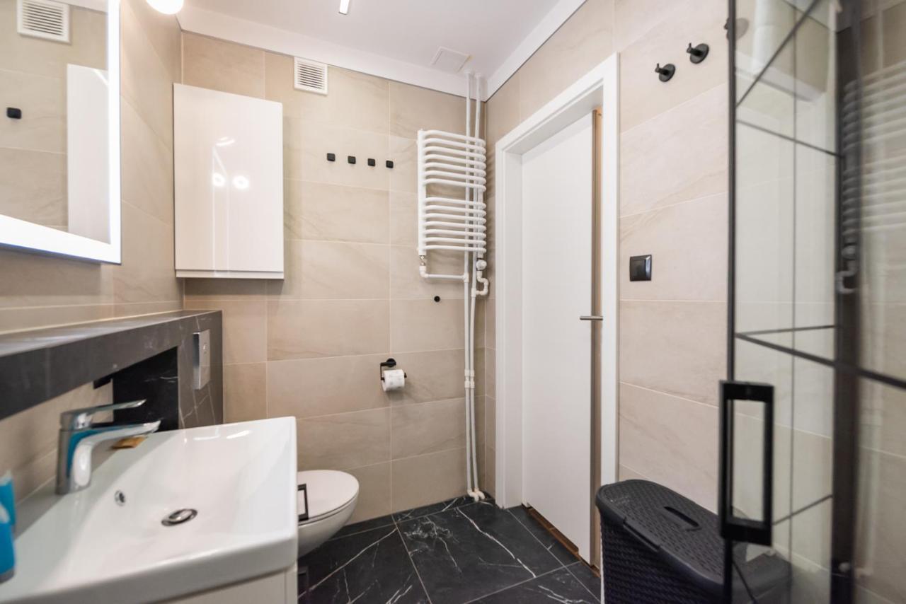 Downtown Antique Apartment Warsawa Bagian luar foto