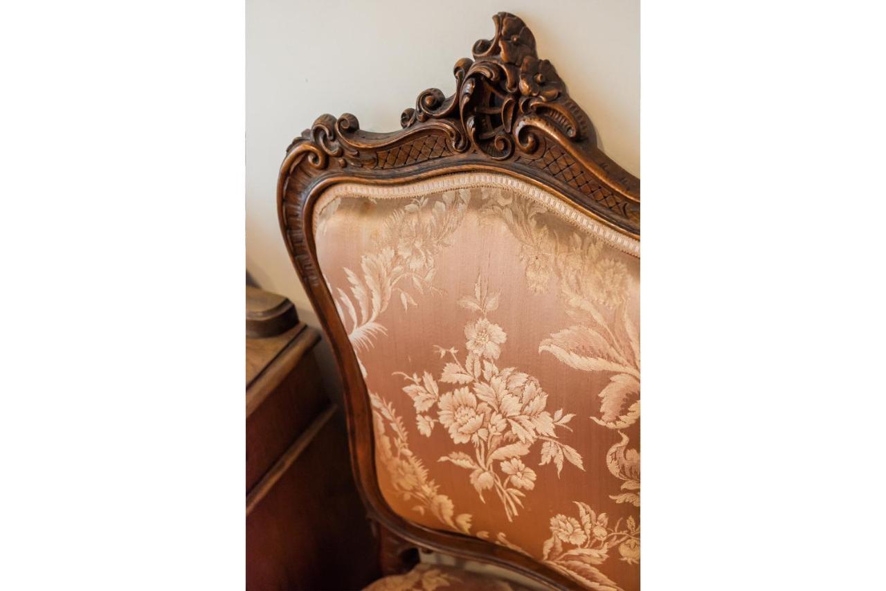 Downtown Antique Apartment Warsawa Bagian luar foto